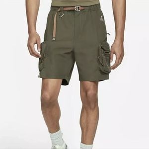 Nike ACG Snowgrass Cargo Shorts, size M
